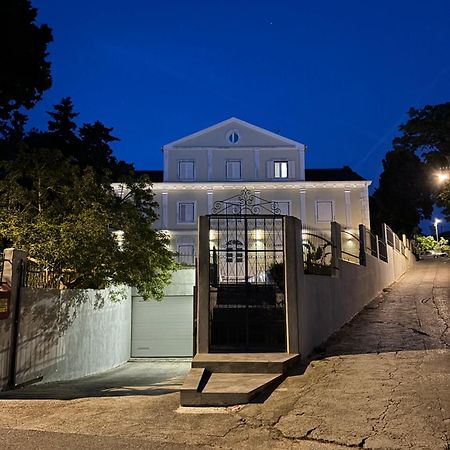 Captain' S Villa Boutique Hotel Veli Losinj Exterior photo